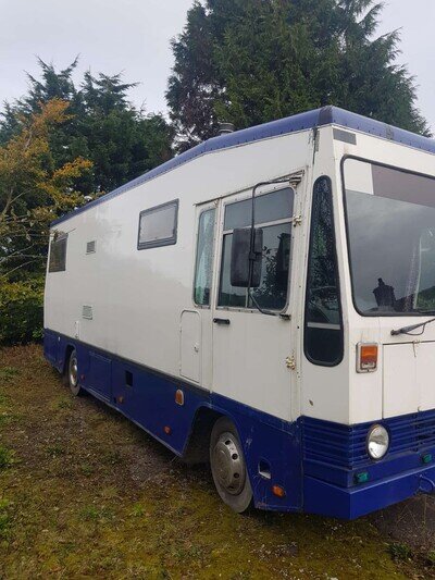 Motorhome Road Runner 3 Berth Motorhome Road Runner 3 Berth