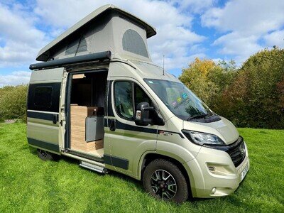 Hymer Ayers Rock 4 Berth Luxury Campervan For Sale Hymer Ayers Rock 4 Berth Luxury Campervan For Sale
