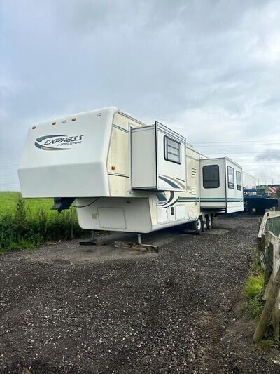 1998 express by travel supreme 38 ft 5wheel American caravan 1998 express by travel supreme 38 ft 5wheel American caravan