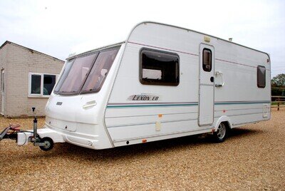 CARAVAN LUNAR LEXON EB moto-mover 2001 CARAVAN LUNAR LEXON EB moto-mover 2001