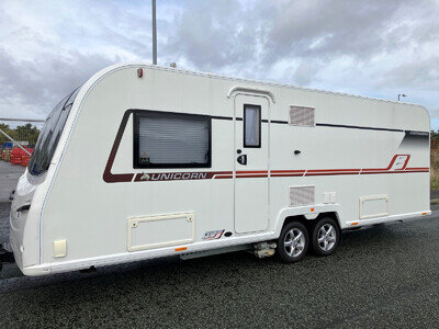 2018 BAILEY UNICORN CARTAGENA ~ TWIN AXLE 4 BERTH FIXED TRANSVERSE ISLAND BED !! 2018 BAILEY UNICORN CARTAGENA ~ TWIN AXLE 4 BERTH FIXED TRANSVERSE ISLAND BED !!