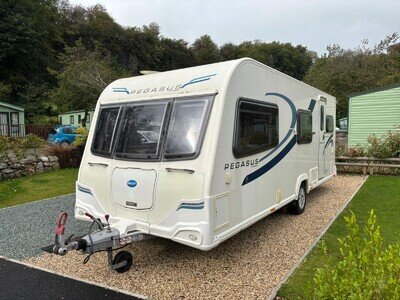 6 berth caravan triple fixed bunks includes motor mover. 6 berth caravan triple fixed bunks includes motor mover.