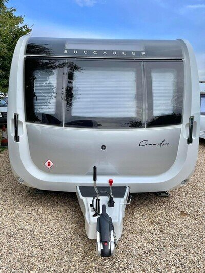 2022 Buccaneer Commodore Silver Twin Axle Alde Island Bed 2022 Buccaneer Commodore Silver Twin Axle Alde Island Bed