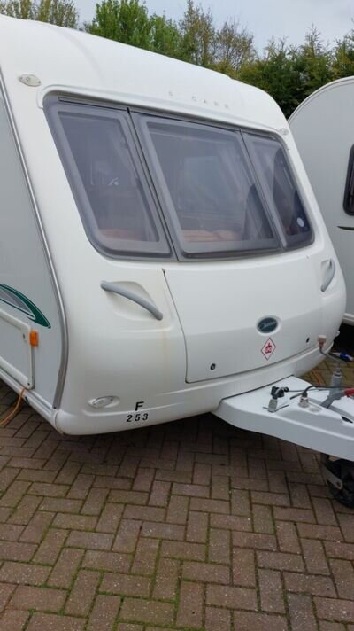 (SOLD) 2007 Bessacarr Cameo 550G. Motor-mover. Twin axle. Rear bathroom. 4 berth (SOLD) 2007 Bessacarr Cameo 550G. Motor-mover. Twin axle. Rear bathroom. 4 berth