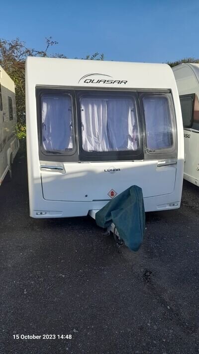 2014 Lunar Quasar 544 - Fixed Bed 4 Berth 2014 Lunar Quasar 544 - Fixed Bed 4 Berth