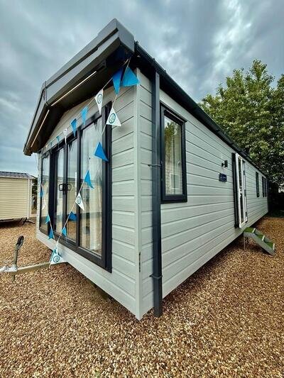 South Coast Seaside 8 Berth Lodge Finance Available CALL TOM 07979127855