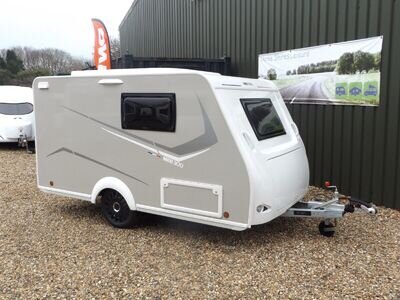 New Trigano Mini Freestyle 300 lightweight caravan (like Basecamp)