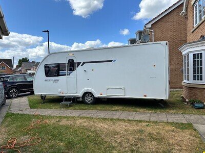 2013 Sterling Eccles 584 Sport Island Bed Motor Mover Solar panel
