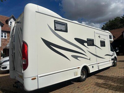 RS Motorhomes Endeavour SlideOut Motorhome Camper RV Ractruck