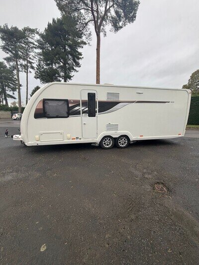 SWIFT ELEGANCE GRANDE 635, 2019 FIXED BED 8FT WIDE TWIN MOTOR MOVER