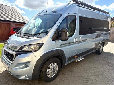 Auto-Sleeper Warwick XL 2 Berth 2 Belts Solar Wifi LPG Tank Air Suspension