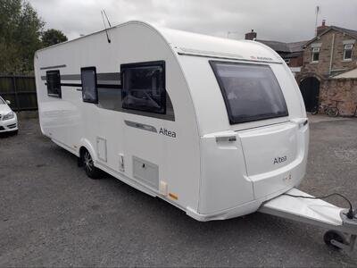 ADRIA ALTEA 552 UP TRENT CARAVAN FIXED BED 2016 4 BERTH @ MCD CARS ADRIA ALTEA 552 UP TRENT CARAVAN FIXED BED 2016 4 BERTH @ MCD CARS