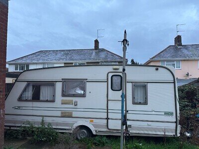 2004 ABBEY GTS VOUGE 516 4 BERTH CARAVAN