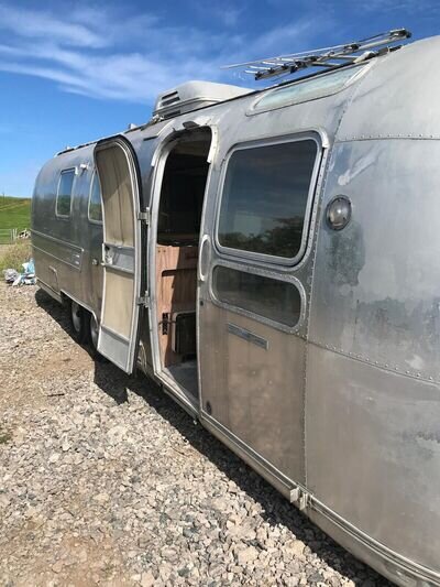 Airstream Caravan 1974 Airstream Caravan 1974