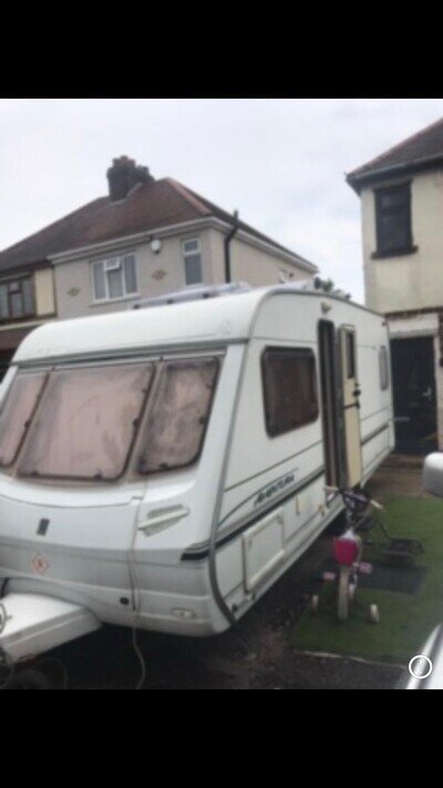 2004 Abbey Aventura, Fixed Bed 4 Berth