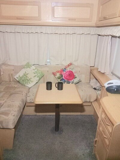 BEAUTIFUL LARGE TWIN AXEL ABBEY SPECTRUM 5 BERTH CARAVAN+AWNING +ACCESSORIES