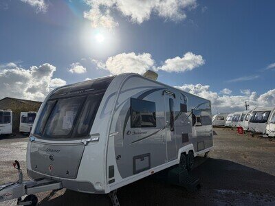 4 BERTH BUCCANEER SCHOONER 2017 FIXED BED TWIN AXLE WITH 3 MONTHS WARRANTY