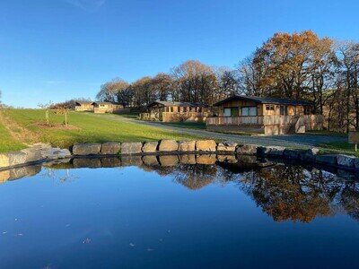 Prestige Foresters in Powys - Lodge / Caravan