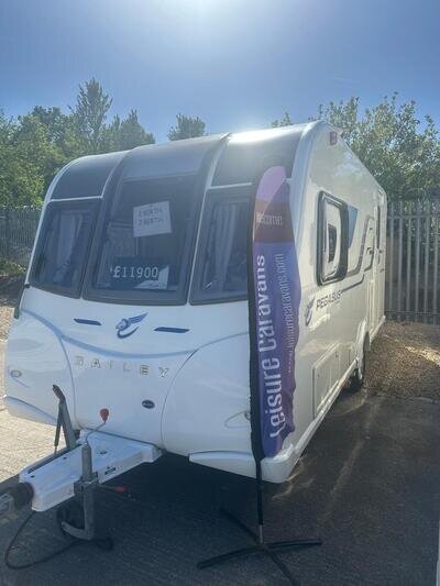 BAILEY PEGASUS GENOA IV, 2016 MODEL, 2 BERTH, MOTOR MOVER!!!