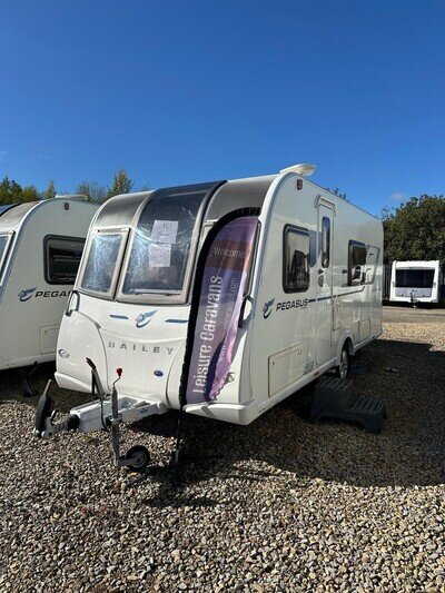 BAILEY PEGASUS MODENA IV, 2016 MODEL, 4 BERTH, FIXED BED!!!