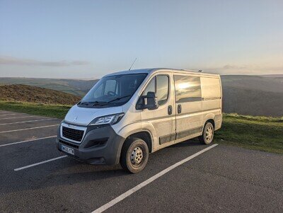 Peugeot Boxer - Stunning Solar-Powered Stealth Camper – Ready for Adventure 🚐
