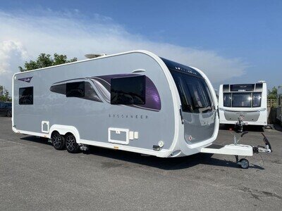 2022 BUCCANEER COMMODORE LUXURY 4 BERTH TOURING CARAVAN