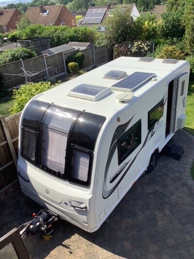 2021 Bailey Unicorn Black Edition Merida – 2 Berth End Bathroom Caravan