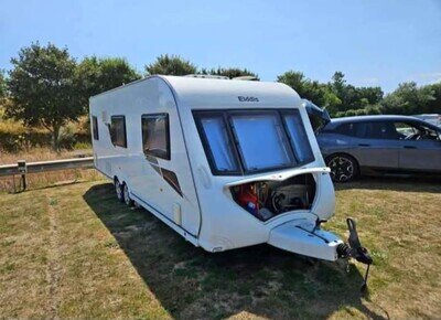 ELDDIS Avante 646 – 6 Berth Twin Axle Caravan