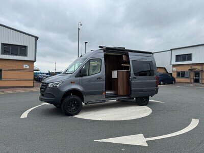 2025 New Mclaren Sports Homes Mercedes-Benz Sprinter Motorhome Campervan