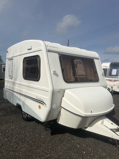 2012 FREEDOM JETSTREAM SPORT 2 BERTH LIGHTWEIGHT