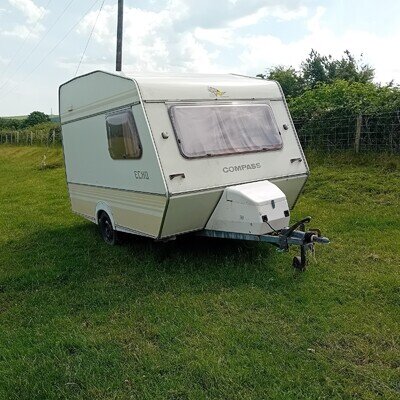 Compass echo 2 berth caravan spare or repair