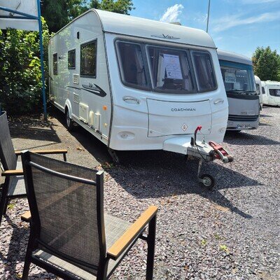 Coachman VIP 545/4 Fixed Island Bed 4 Berth Caravan with Motor mover