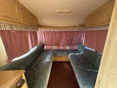 Abbey Piper 212 - 2 Berth Caravan (1996)