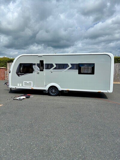 COACHMAN WANDERER 19IB ISLAND BED 4-BERTH MOTOR MOVER