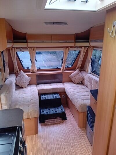 Adria Adora 612dp Caravan 2010 Adria Adora 612dp Caravan 2010