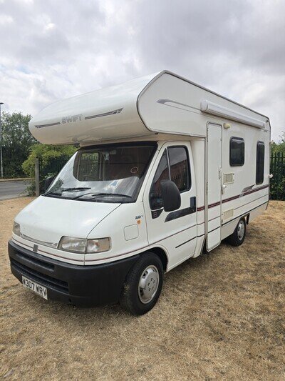 Swift Lifestyle 590 rl 4 berth motorhome