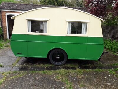 VINTAGE CARAVAN - HISTORIC 1936 3 BERTH MODEL 50 ECCLES - 11ft 6 inches + Hitch VINTAGE CARAVAN - HISTORIC 1936 3 BERTH MODEL 50 ECCLES - 11ft 6 inches + Hitch