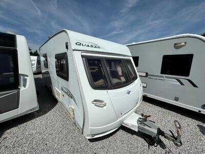 LUNAR QUASAR 524 2009 MODEL 4 BERTH REAR WASHROOM LUNAR QUASAR 524 2009 MODEL 4 BERTH REAR WASHROOM