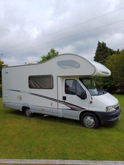 Fiat Ducato 2.3 turbo diesel 5 berth Swift Sundance 590RS