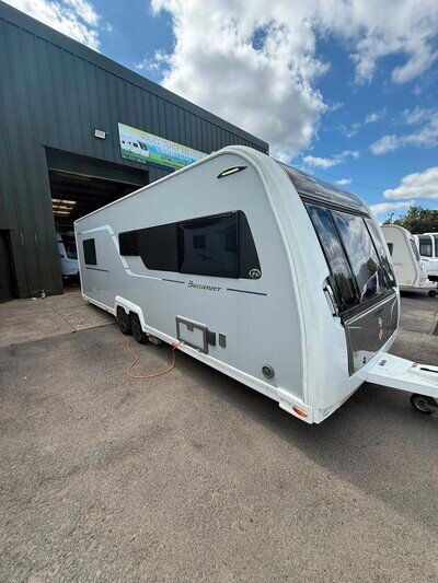 2015 BUCCANEER CARVEL - 4 BERTH CARAVAN