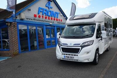 Auto-Sleepers Broadway FB PEUGEOT 4 BERTH 2 TRAVEL VB AIR SUSPENSION