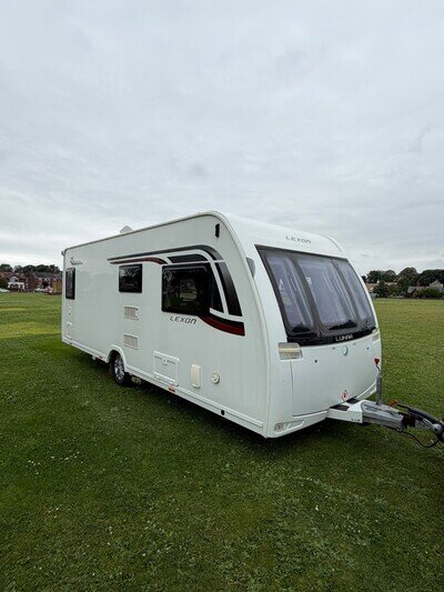 🌟🚐 STUNNING 2017 LUNAR LEXON | 4 BERTH | FIXED BED | MOTOR MOVER 🚐🌟