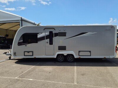2020 BUCCANEER CRUISER 4 BERTH, FIXED ISLAND BED, PET & SMOKER FREE, AWNING!!