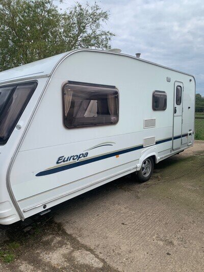 Sterling Europa 520 2006 4 Berth Caravan