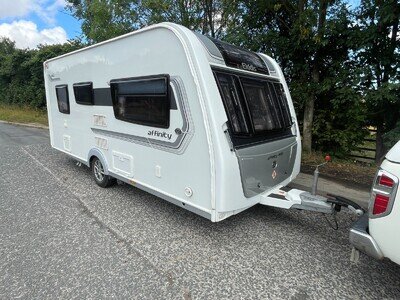 2017 ELDDIS AFFINITY 482 TOURING CARAVAN. 2 BERTH. MOTOR MOVER. HULL AREA