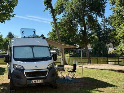 Peugeot Boxer Campervan 2017 L2H2 Off Grid 4 Berth