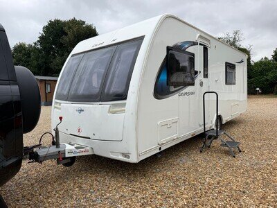 2018 Lunar Quasar 544 Lightweight Fixed Bed 4 Berth Single Axle Touring Caravan