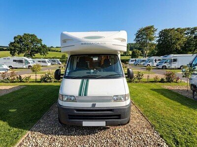 2001 Bessacarr E745 2.8 Diesel 4 Berth