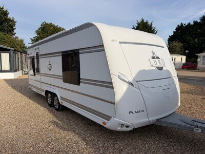 2020 LMC LORD PLASAIR 620 FIXED BED TWIN AXLE 4 BERTH TOURING CARAVAN HOBBY 8FT