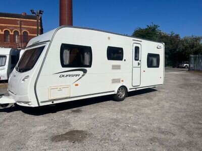 Lunar Quasar 546 2012 6 Berth Caravan REDUCED Lunar Quasar 546 2012 6 Berth Caravan REDUCED